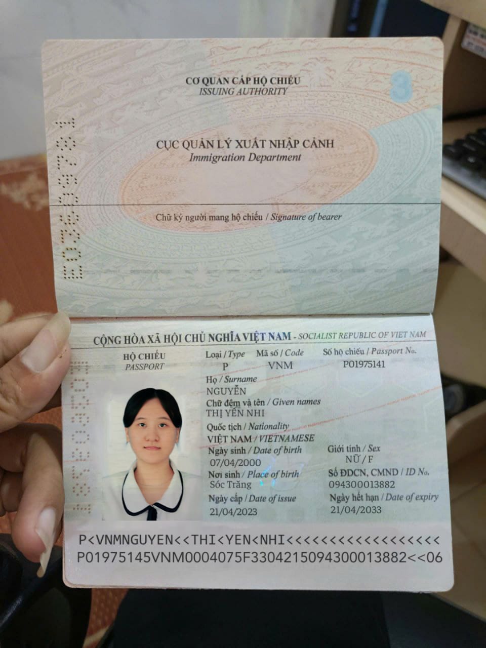 Hộ Chiếu